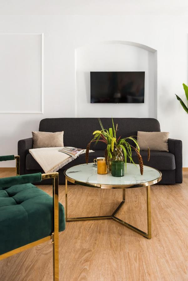 Gallery 7 - 4 Apartamento *